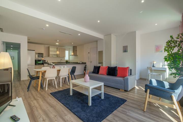 Appartamento per 8 persone, con balcone in Valencia