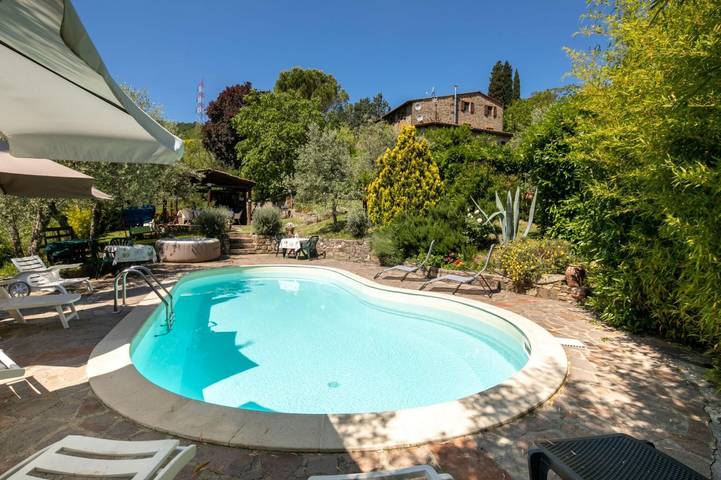 Villa for 8 people, with garden in Chianti