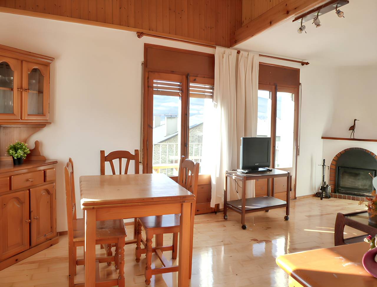 Ganze Wohnung, Gemütliche Wohnung in Alp 60 m² mit Balkon und Aussicht! in La Masella, Alp