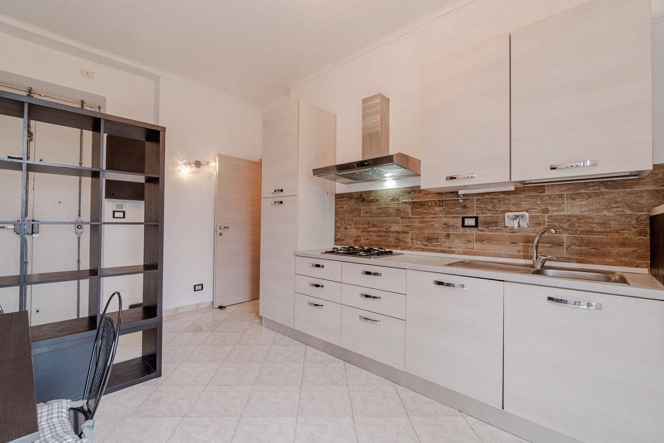 Ganze Wohnung, Ferienwohnung für 2 Personen mit Balkon/Terrasse in Turin, Turin Provinz