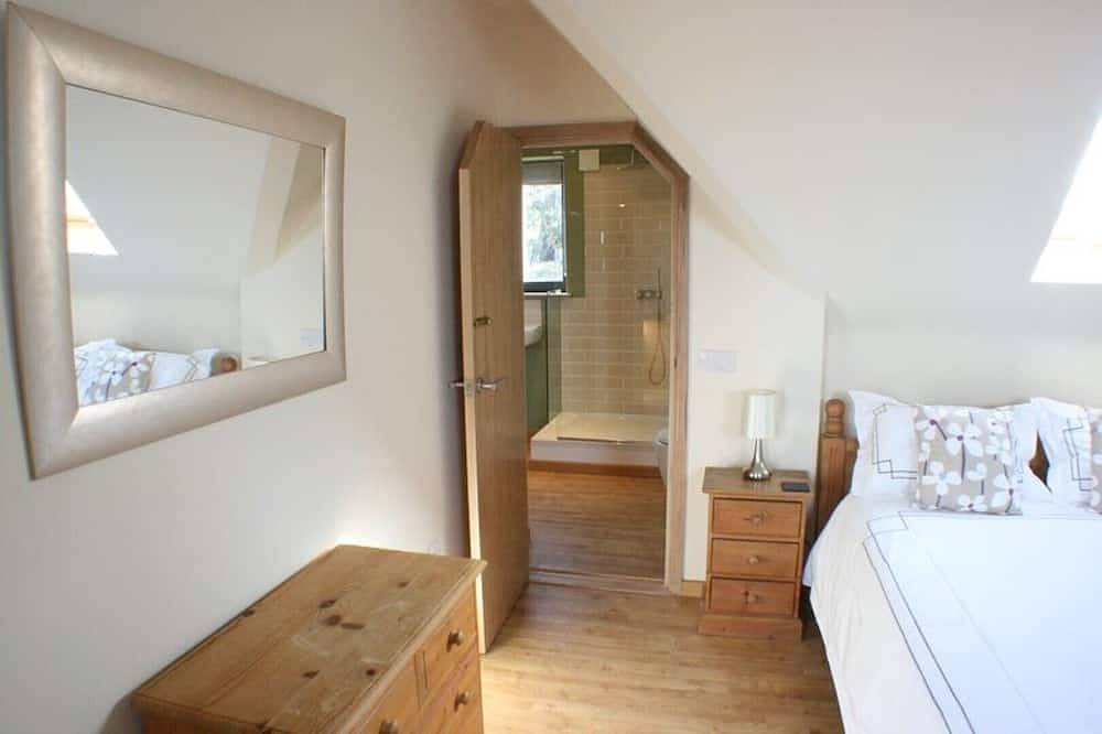 Modern Coastal House near Whitstable with Spectacular Sea Views in Whitstable, Kent