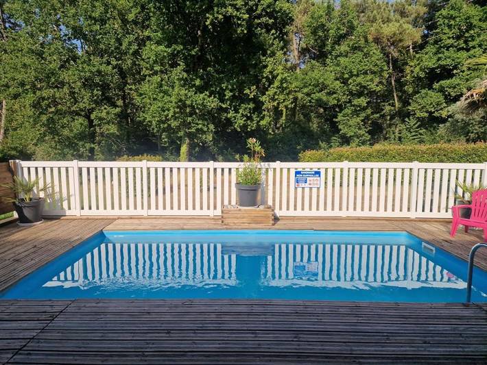 Chambre d’hôte pour 4 personnes, avec terrasse et vue ainsi que jardin et piscine en Gironde - 3