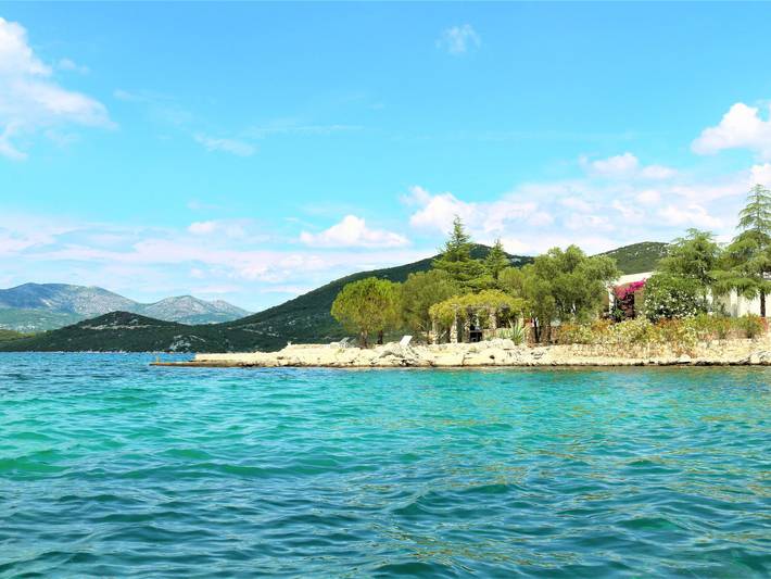 Anwesen mit Blick auf das Wasser in Dubrovnik-Neretva