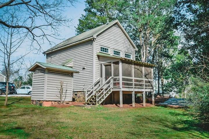 Cottage for 5 people, with yard and terrace in South Carolina