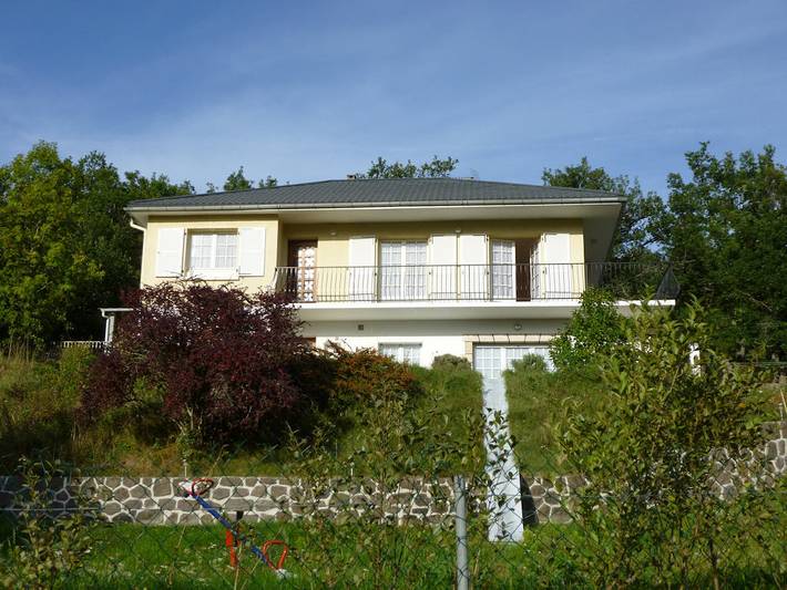 Gîte pour 4 personnes, avec terrasse et jardin à Saint-Nectaire - 2