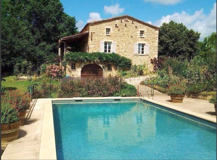 Appartement de vacances pour 2 personnes, avec Terrasse et Jardin ainsi que Piscine et Vue