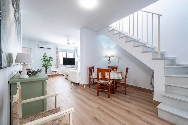 Apartment "Casa Pereira" with Private Terrace, Balconies & Wi-Fi in Cartaya, Costa de la Luz