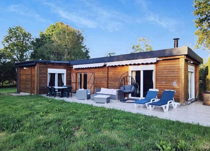 Maison de vacances pour 4 personnes, avec jardin et jacuzzi