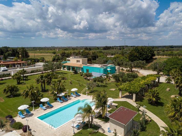 Location de vacances pour 13 personnes, avec piscine et jardin à Mesagne - 4