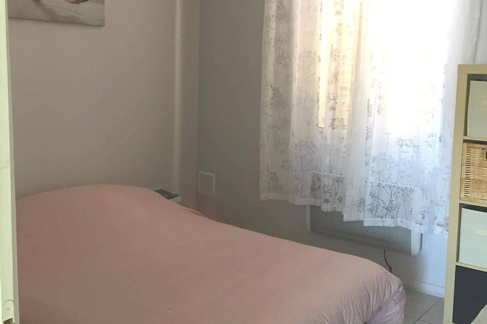 Appartement entier, Calanque de Niolon : Loft piscine vue mer in Niolon, Le Rove