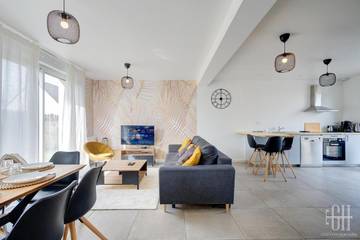 Gîte pour 8 personnes, avec jardin à Esvres