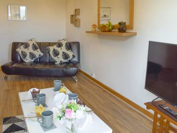 Log Cabin for 2 People in Fife region, Lowlands, Photo 3