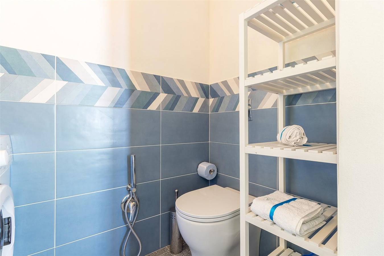 Oneiro, front beach house in S. Maria del Focallo in Santa Maria del Focallo, Ispica