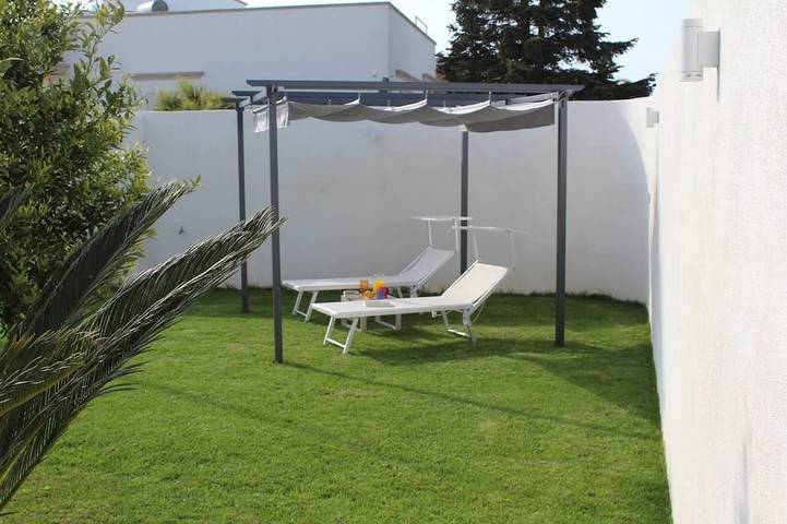 Location de vacances pour 5 personnes, avec jardin à Corsano