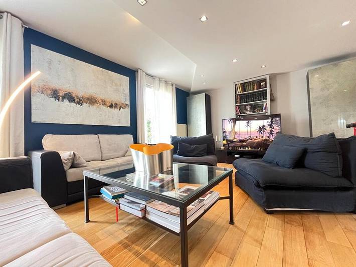 Gîte pour 8 personnes, avec Terrasse et Jardin ainsi que Piscine et Vue dans Merfy