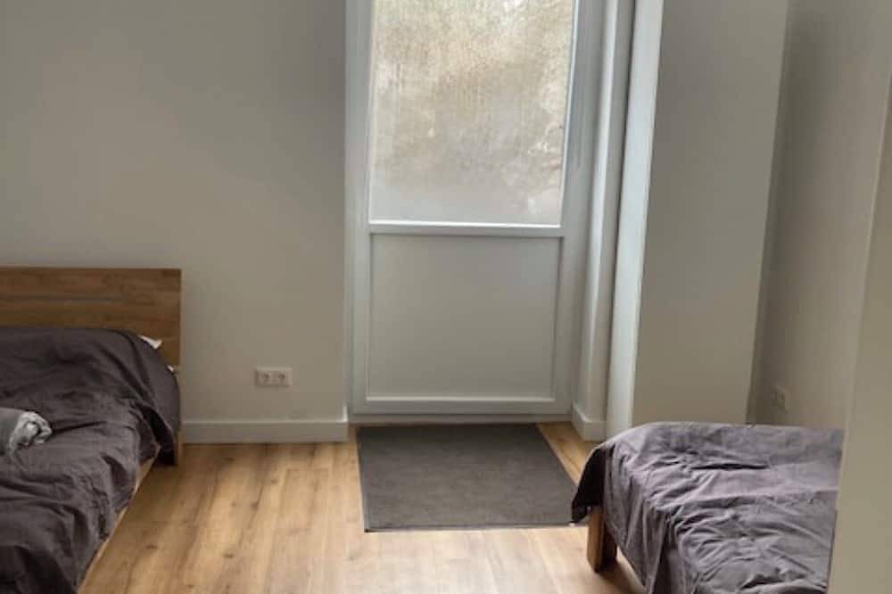 Ganze Wohnung, Urban & naturnah am Alten Bahnhof bei Hamburg. Helle Wohnung mit 2 Schlafimmern in Trittau, Kreis Stormarn