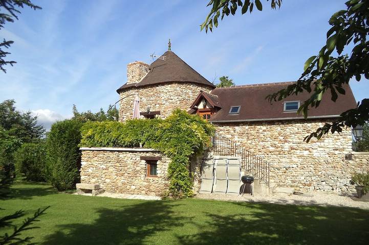 Location de vacances pour 6 personnes, avec jardin et terrasse à Saint-Étienne-sous-Bailleul