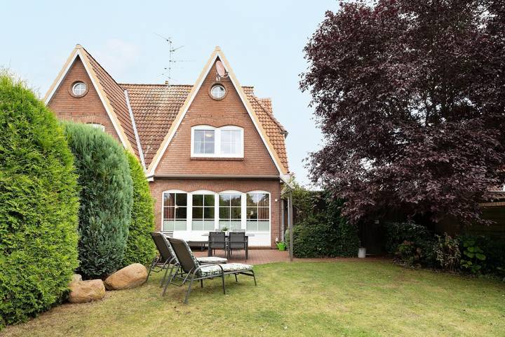 Ferienhaus für 6 Personen, mit Terrasse und Garten sowie Sauna in Grömitz