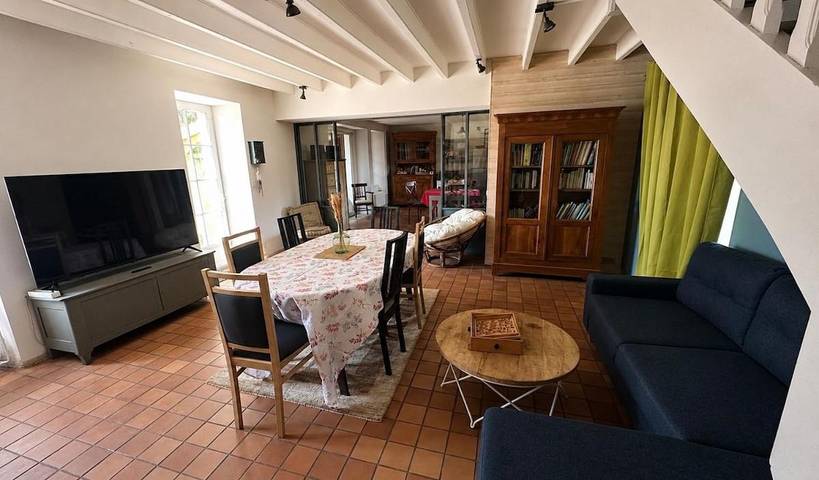 Location de vacances pour 15 personnes, avec Terrasse et Jardin à Saint-Aubin-des-Ormeaux - 3
