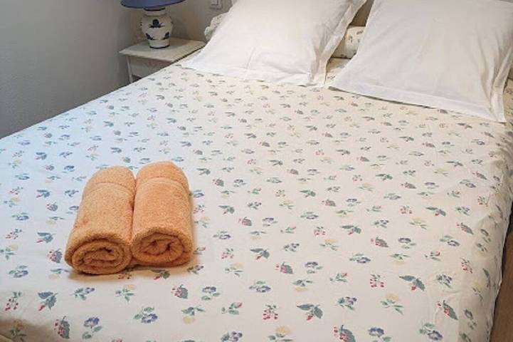 Location de vacances pour 4 personnes, avec Jacuzzi ainsi que Jardin et Piscine à Saint-Saturnin-lès-Avignon - 4