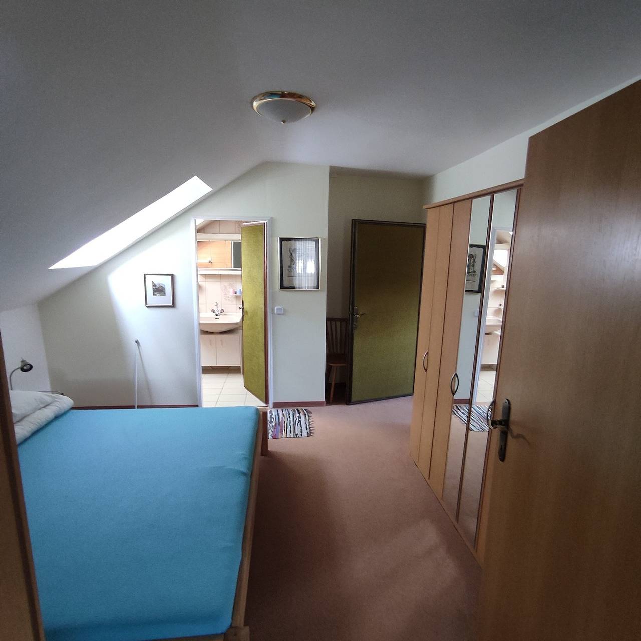 Entire apartment, Apartment '4' with Lake View, Shared Garden and Wi-Fi in Bodensdorf, Gerlitzen