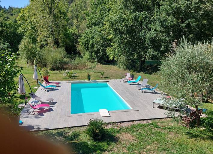 Location de vacances pour 2 personnes, avec jardin ainsi que piscine et jacuzzi en Corrèze - 2
