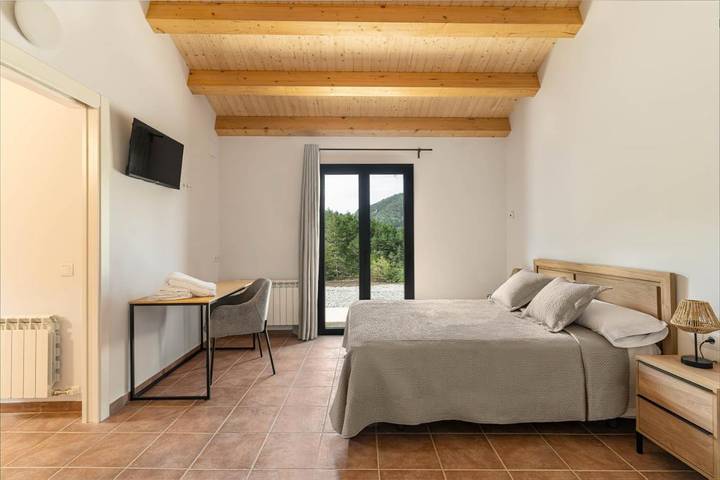 Casa rural para 7 personas, con Balcón y Terraza además de Jardín y Vistas en Berguedà - 3