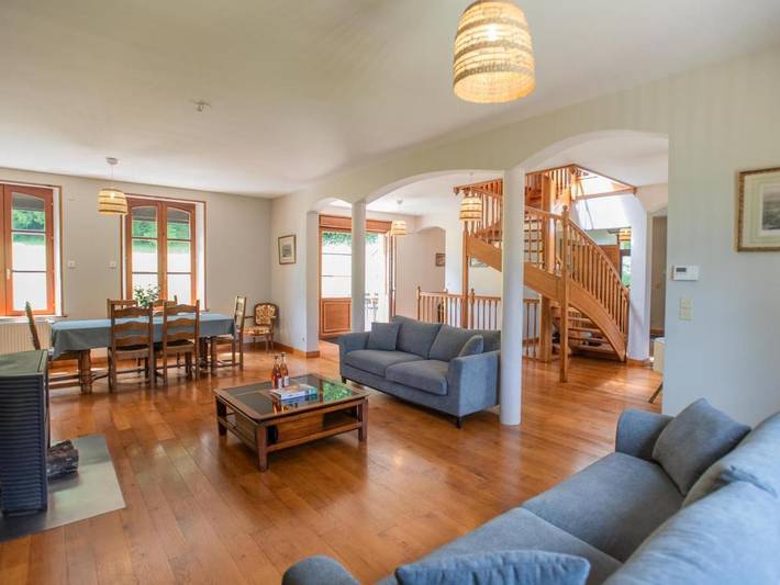 Location de vacances pour 8 personnes, avec terrasse et jardin, animaux acceptés dans Guignicourt-sur-Vence - 4