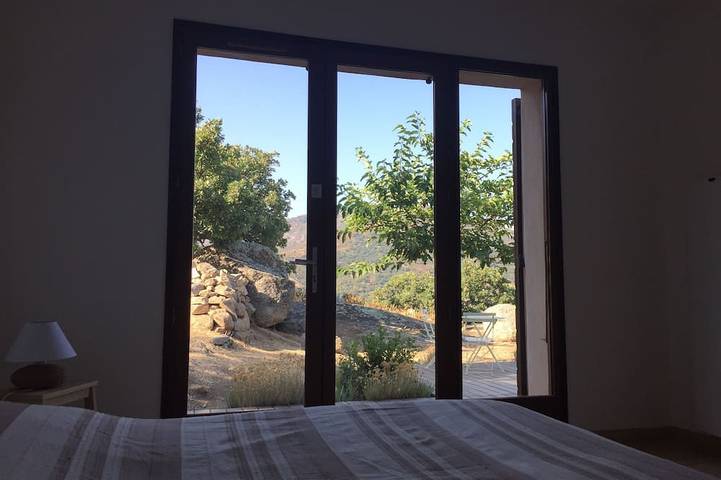 Location de vacances pour 5 personnes, avec jardin et terrasse à Sant'Antonino - 3