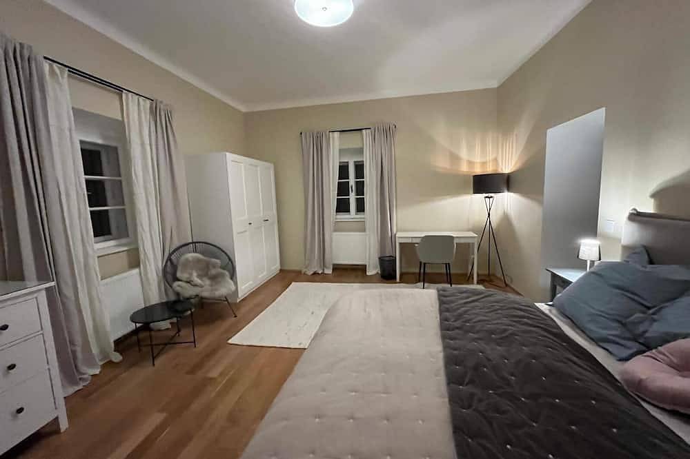 Ganze Wohnung, Masionette Wohnung in Weinregion 30 min südlich von Wien in Wienerwald