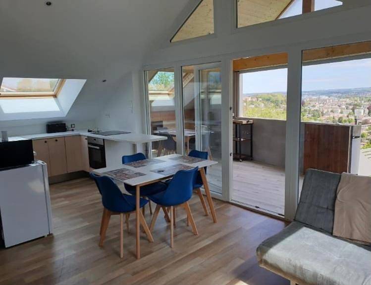 Appartement entier, Two-Bedroom Apartment in Montbéliard, Doubs