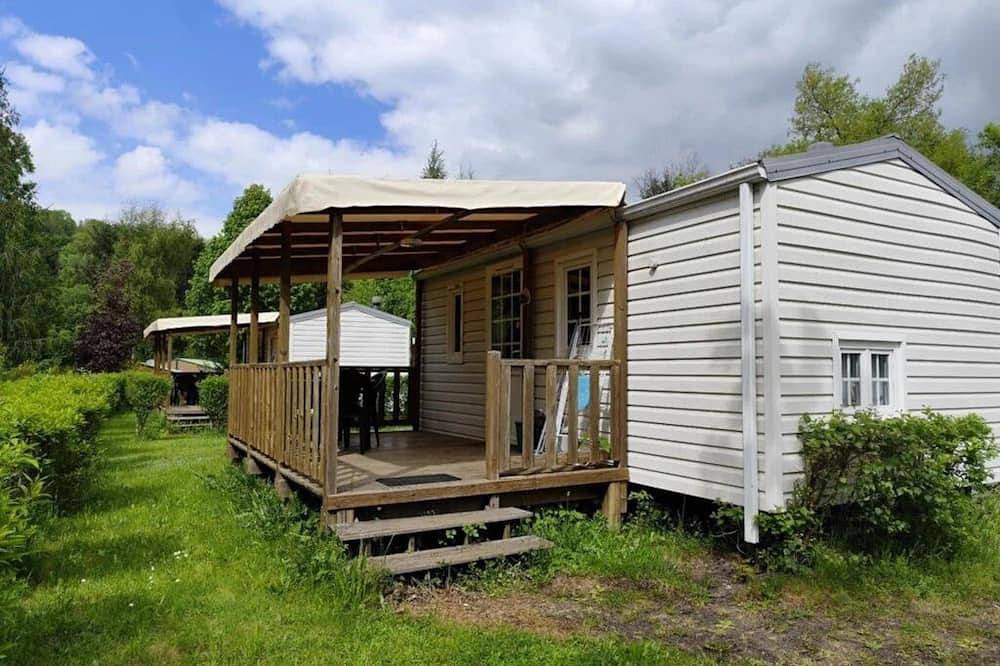 Camping 2 étoiles - ccbgadi in La Tour-d'Auvergne, Parque Natural Regional Volcans d'Auvergne