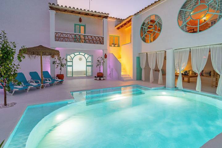 Casa rural para 17 personas, con jacuzzi, Se admiten mascotas en Sierra Norte de Sevilla - 2
