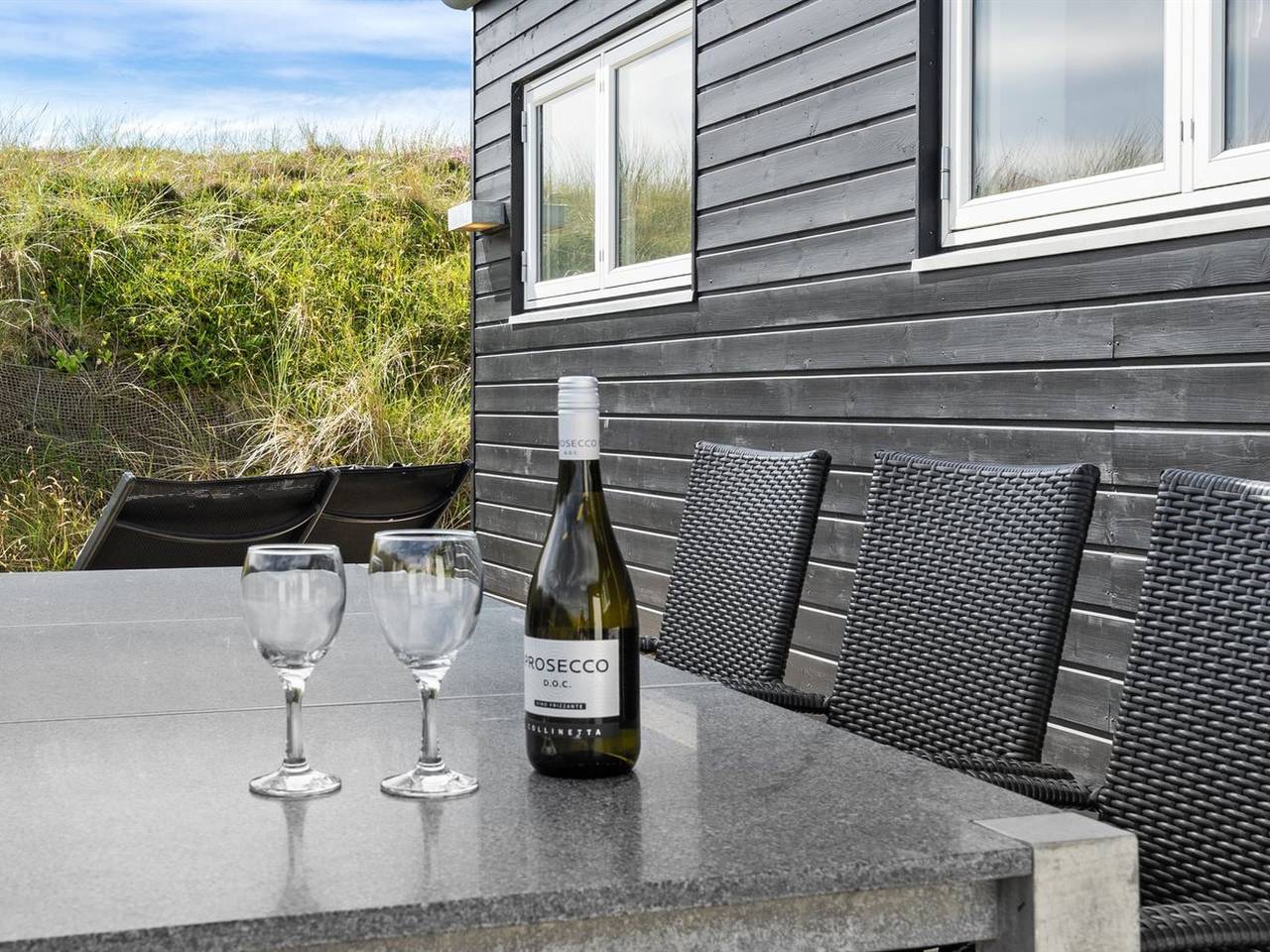 "Carstina" - 400m from the sea in Ringkøbing, Holmsland Klit
