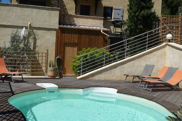 Villa pour 8 personnes, avec jardin