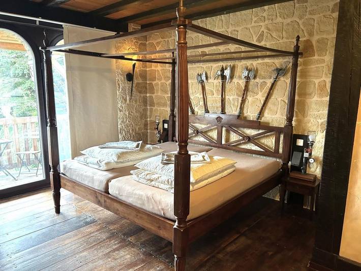 Ferienwohnung für 6 Personen, mit Balkon und Terrasse sowie Garten