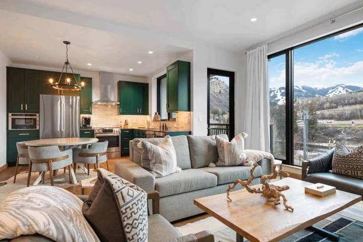 Gîte pour 4 personnes, avec jacuzzi et piscine à Avon - 2