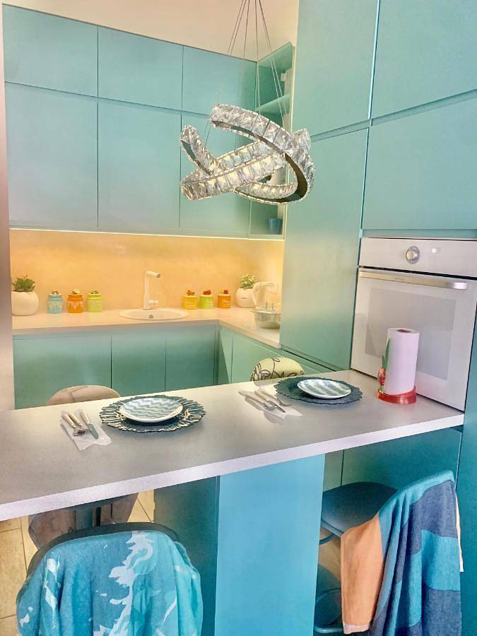 Ferienwohnung für 2 Personen, mit Ausblick und Terrasse in Budva - 2