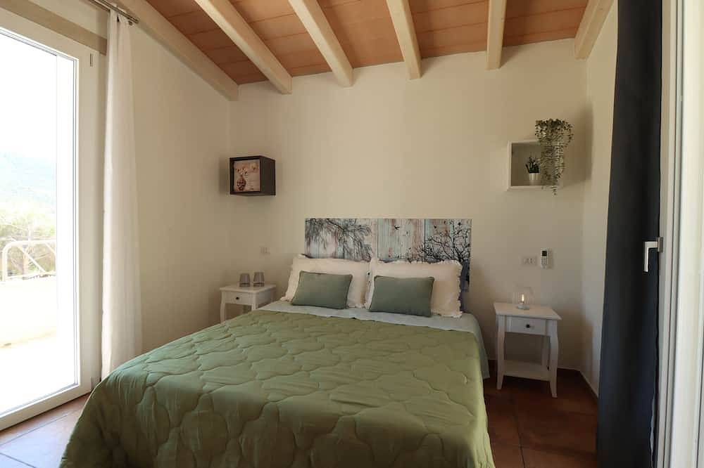 Mar | House in Solanas between sea and nature in Solanas, Comune di Sìnnia