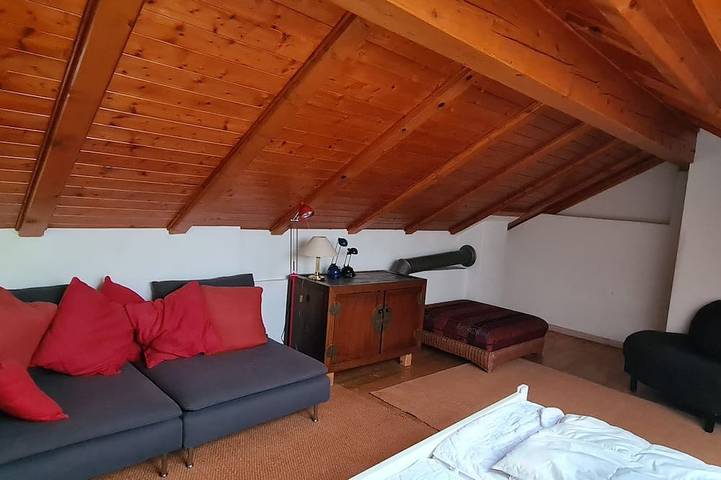 Grosszügiges Landhaus für max. 8 Pers. in traumhafter Lage auf der Alpensüdseite in Valleggia (Montescheno), Montescheno
