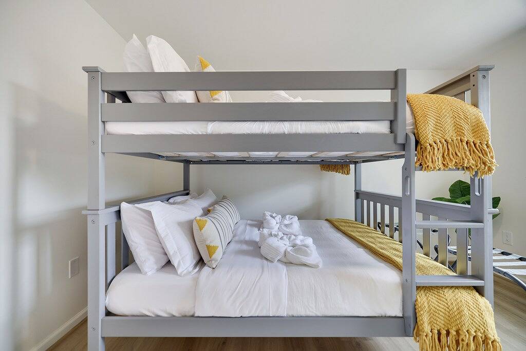 Private Heated Pool-Spring Deal-Gameroom-Pooltable in Blakeslee, Monroe County (PA)