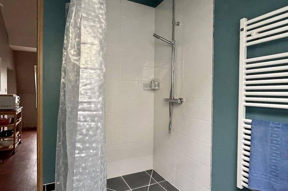 Apartamento entero, Ático-Confortable-Baño privado-Vista al rio-Loft in Nevers, Nièvre