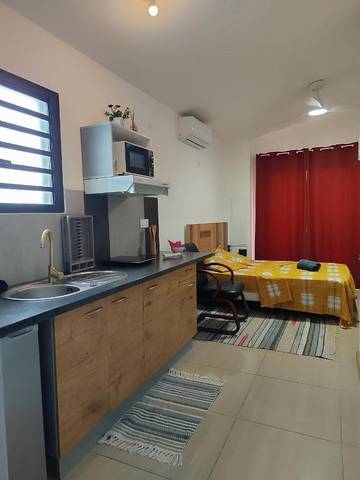 Gîte pour 2 personnes, avec jardin à La Possession