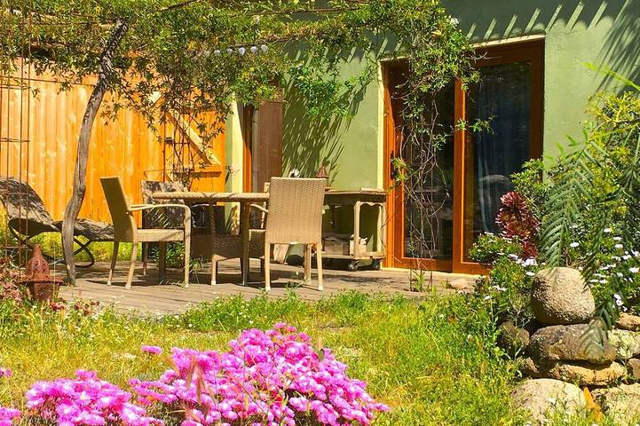 Location de vacances pour 4 personnes, avec Terrasse et Jardin dans Plage de Tenutella