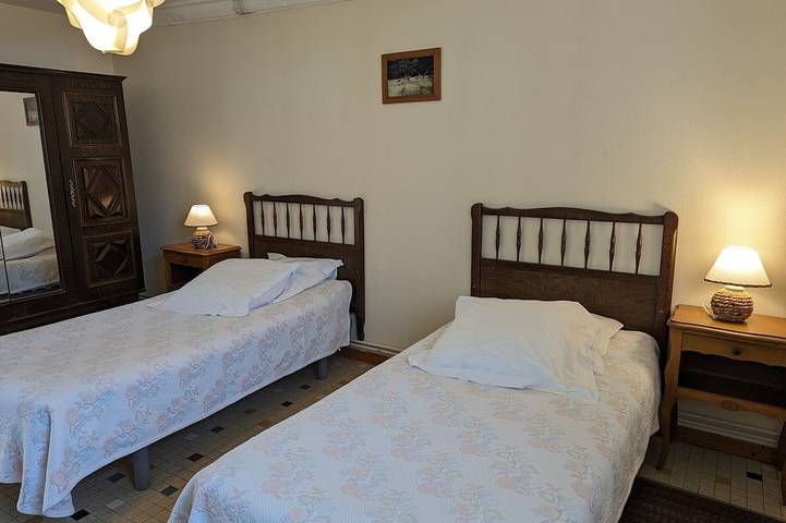 Gîte pour 4 personnes, avec jardin à Jouy-le-Potier - 3