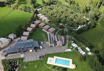 Camping pour 5 personnes, avec piscine ainsi que vue et jardin, adapté aux familles dans Aragon (Espagne)