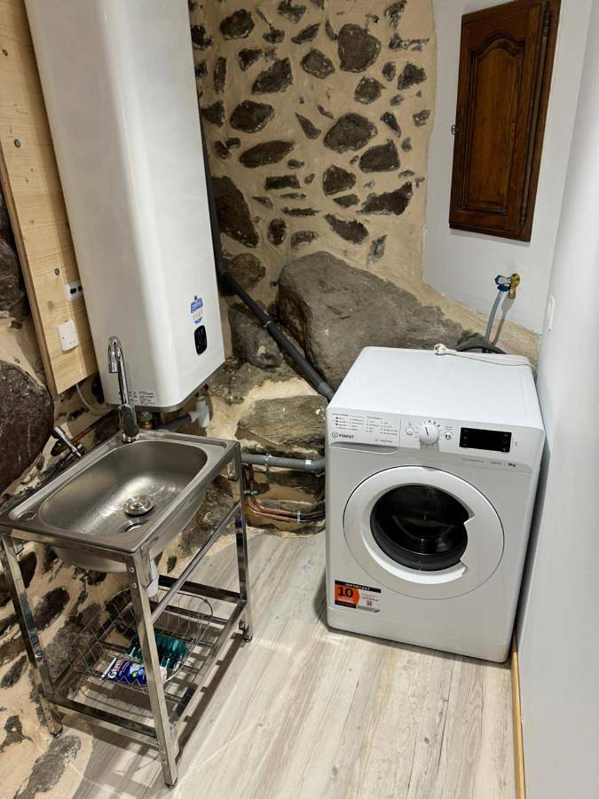 Three-Bedroom House in Mercus-Garrabet, Ariège