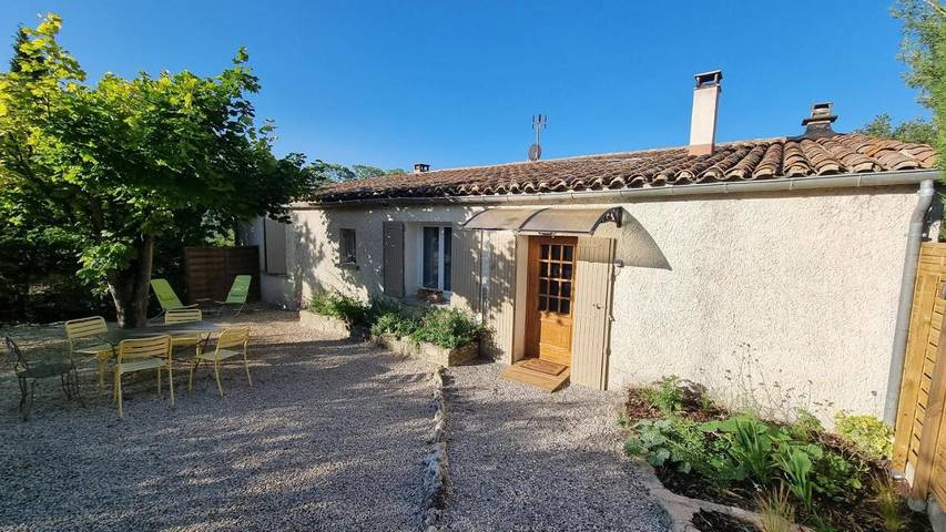 Location de vacances pour 5 personnes, avec piscine et jardin, animaux acceptés à Malemort-du-Comtat - 3