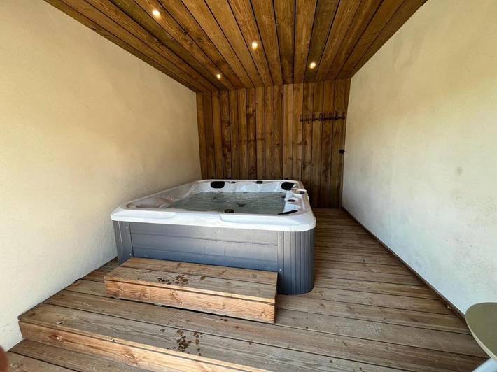 Location de vacances pour 6 personnes, avec jardin et jacuzzi, animaux acceptés à Goulven - 3