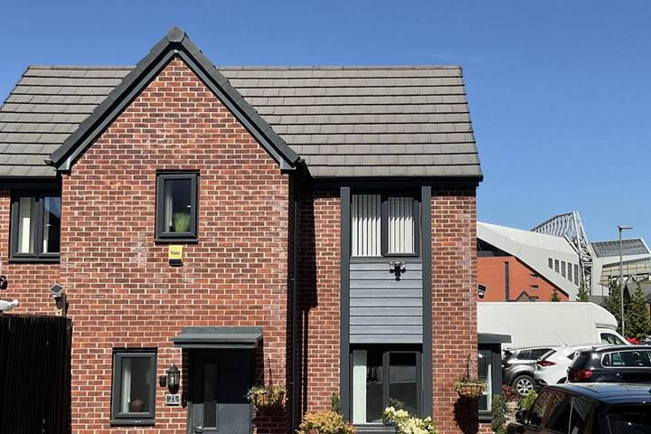 Holiday home for 5 people, with Hot tub and Terrace as well as Garden in Liverpool
